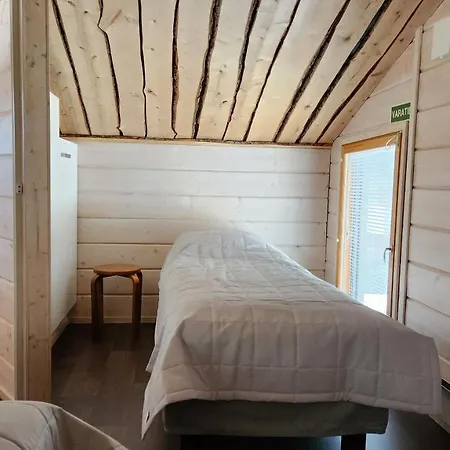 Ahven, Kalajaervi, Maatilamatkailu Ilomaeen Moekit Hébergement de vacances *